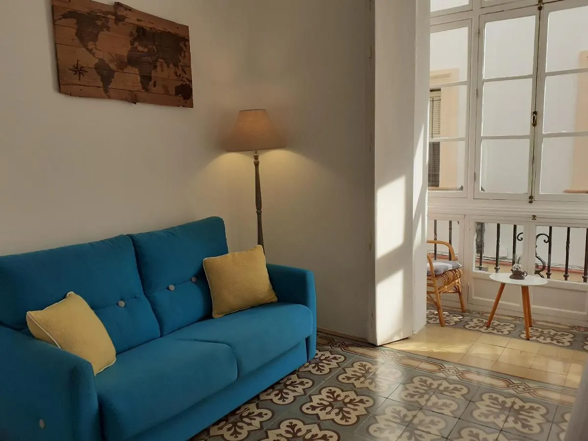 Los Balcones De كاديز